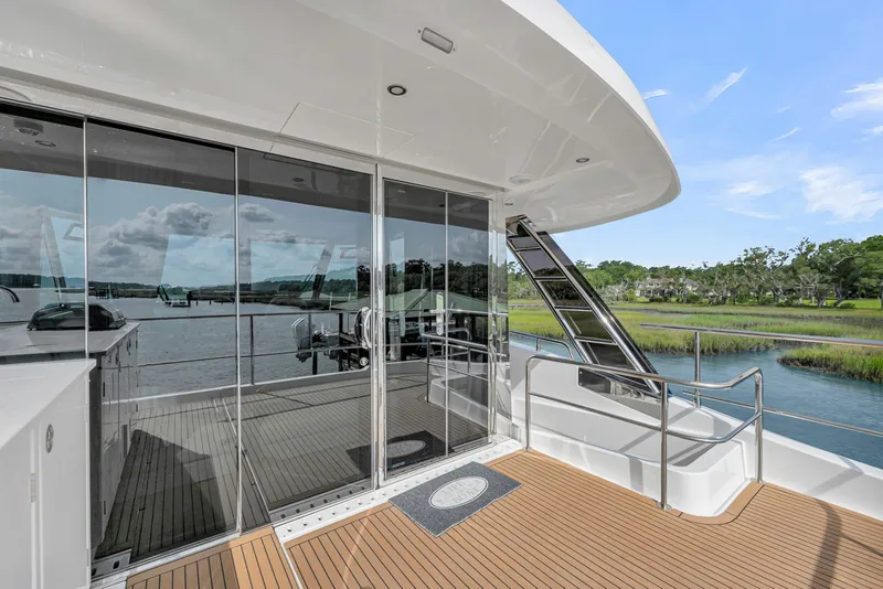 Slide: The Image of Aquila 54 Yacht 2025 - 6564788