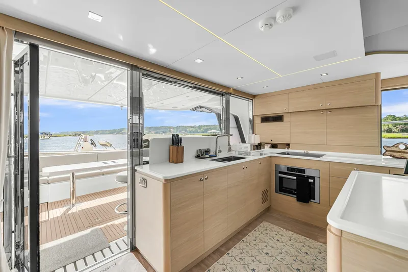 Slide: The Image of Aquila 54 Yacht 2025 - 6564763