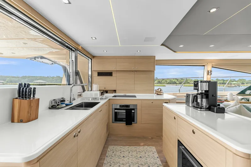 Slide: The Image of Aquila 54 Yacht 2025 - 6564762