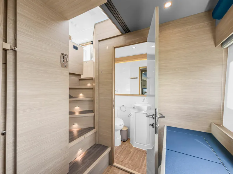 Slide: The Image of Aquila 54 Yacht 2025 - 6564784