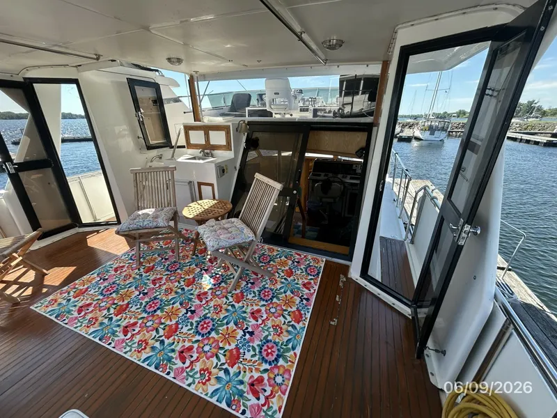 Slide: The Image of 44' High Tech sundeck forward - 6348481