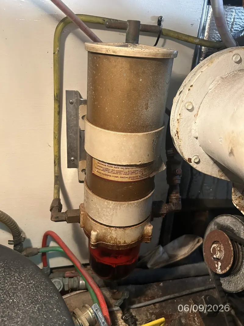 Slide: The Image of 44' High Tech starboard Racor fuel filter - 6348478