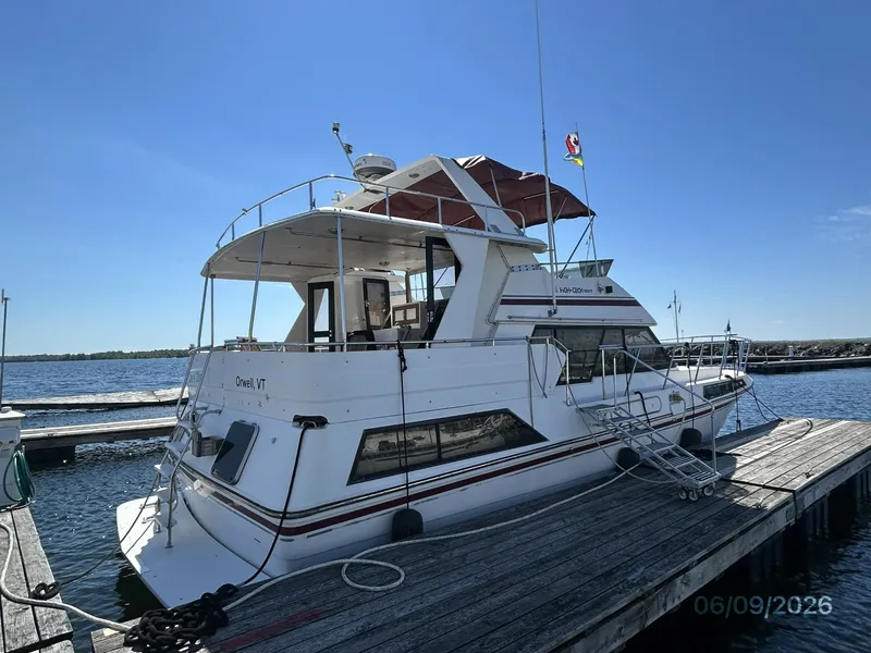 Slide: The Image of 44' High Tech starboard aft profile - 6348475