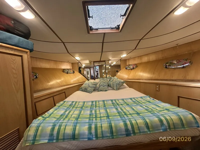 Slide: The Image of 44' High Tech guest stateroom - 6348449