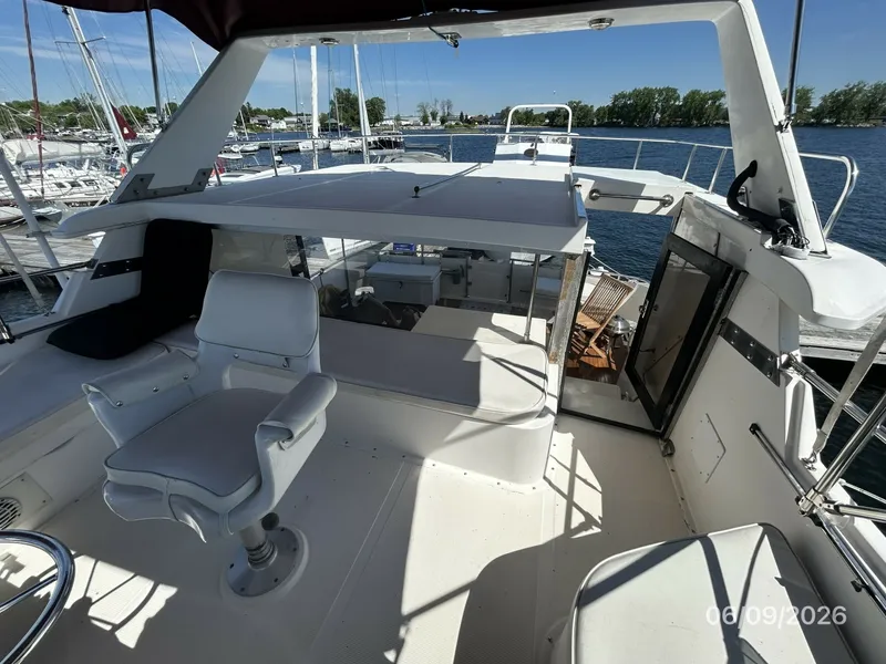 Slide: The Image of 44' High Tech flybridge aft - 6348424