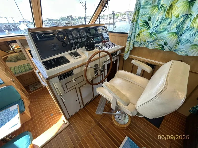 Slide: The Image of 44' High Tech lower helm1 - 6348453