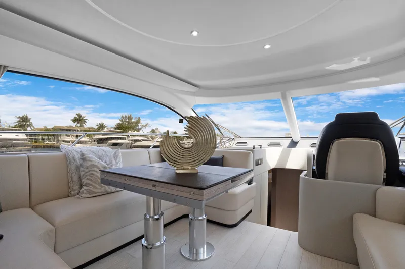 Slide: The Image of Azimut FLY 53 2025 - 6347284