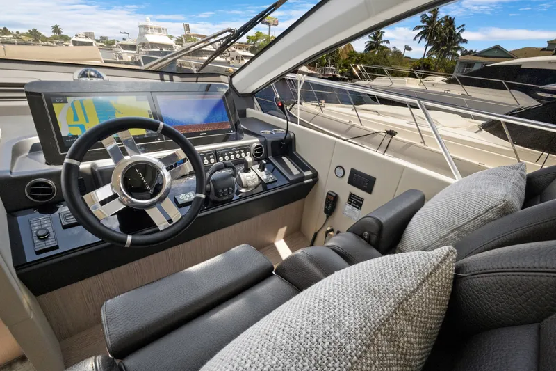 Slide: The Image of Azimut FLY 53 2025 - 6347288
