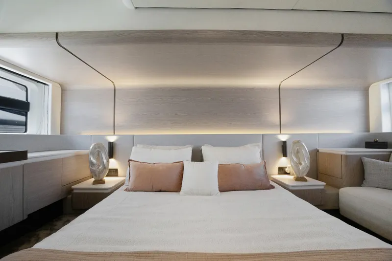 Slide: The Image of Azimut FLY 53 2025 - 6347291
