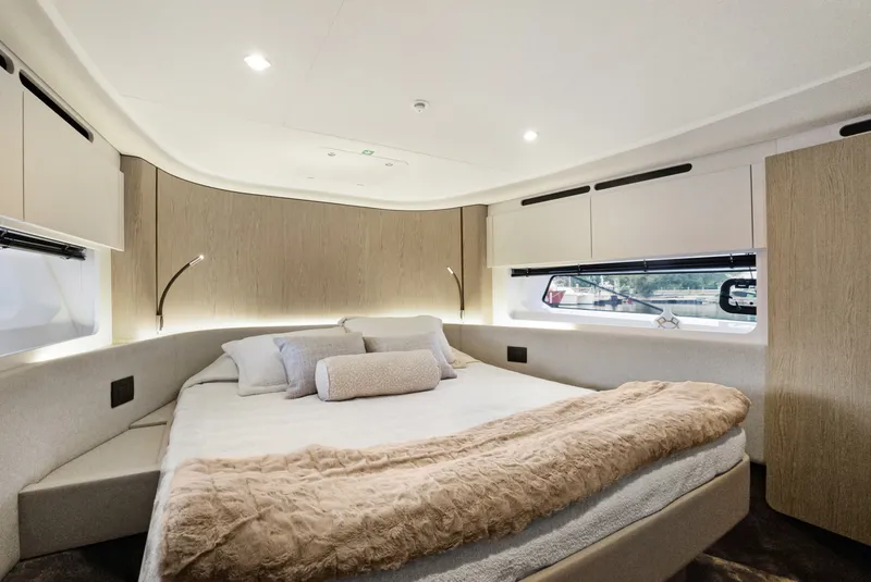 Slide: The Image of Azimut FLY 53 2025 - 6347299