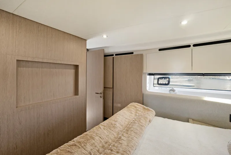 Slide: The Image of Azimut FLY 53 2025 - 6347303