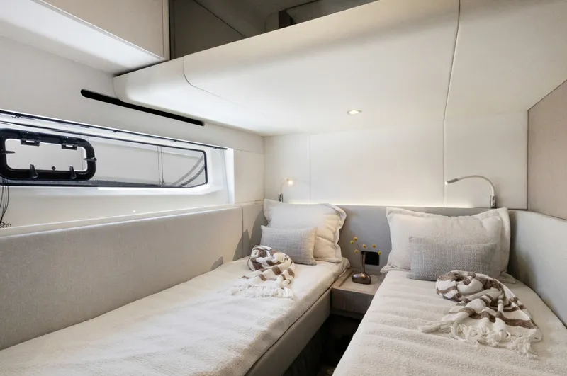 Slide: The Image of Azimut FLY 53 2025 - 6347308