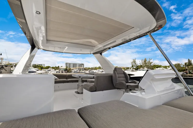 Slide: The Image of Azimut FLY 53 2025 - 6347318