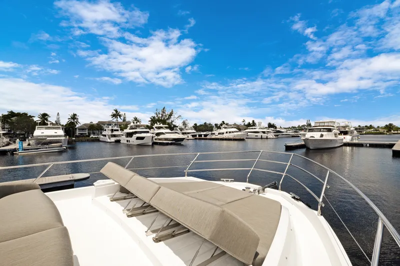 Slide: The Image of Azimut FLY 53 2025 - 6347326