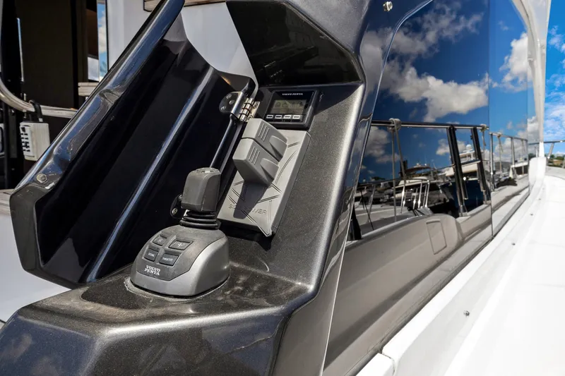 Slide: The Image of Azimut FLY 53 2025 - 6347271