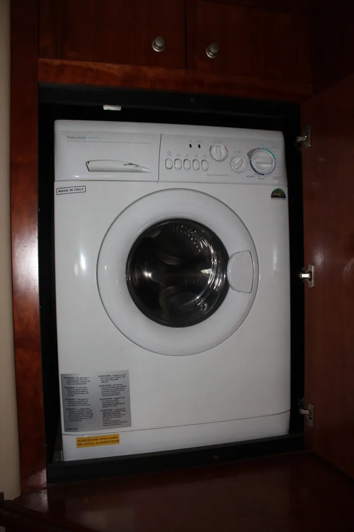 Slide: The Image of Washer/dryer - 6347848