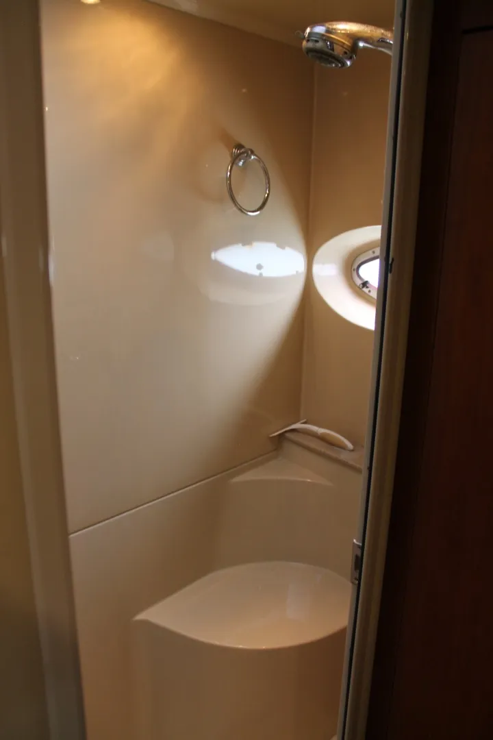 Slide: The Image of Guest Shower - 6347865