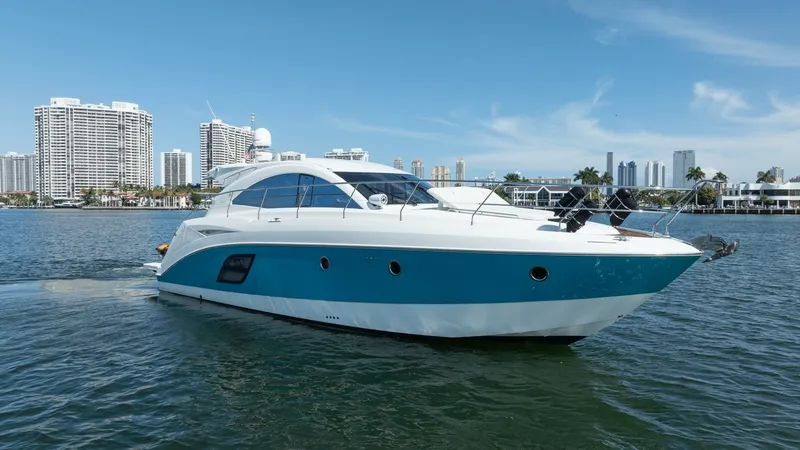 The Image of Beneteau Monte Carlo 47 2010 - 6347933