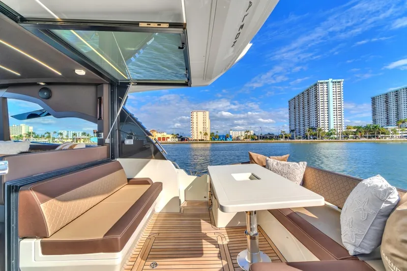 Slide: The Image of Galeon 425 HTS 2023 - 6348355