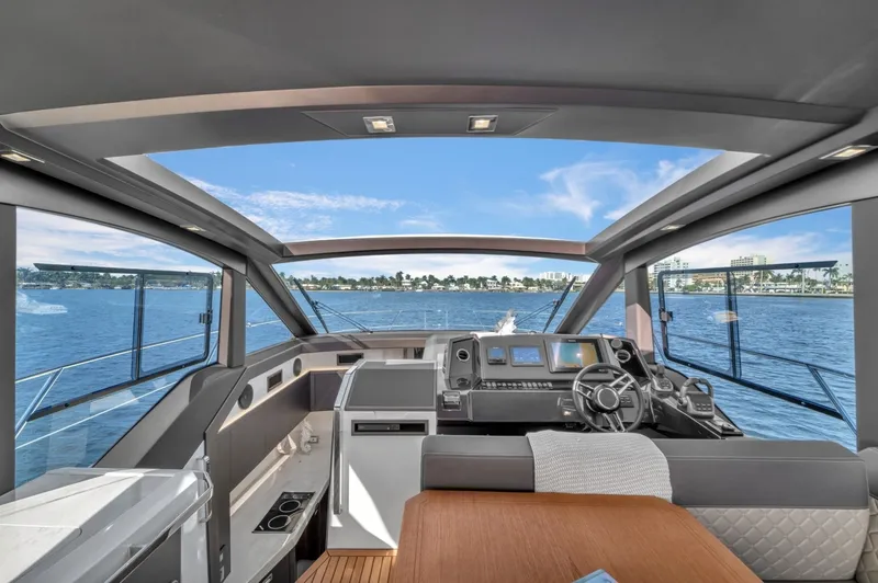 Slide: The Image of Galeon 425 HTS 2023 - 6348363