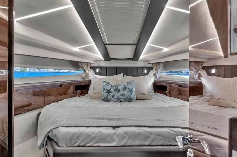 Slide: The Image of Galeon 425 HTS 2023 - 6348375