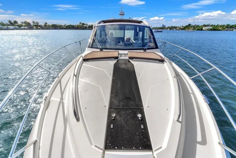 Slide: The Image of Galeon 425 HTS 2023 - 6348350