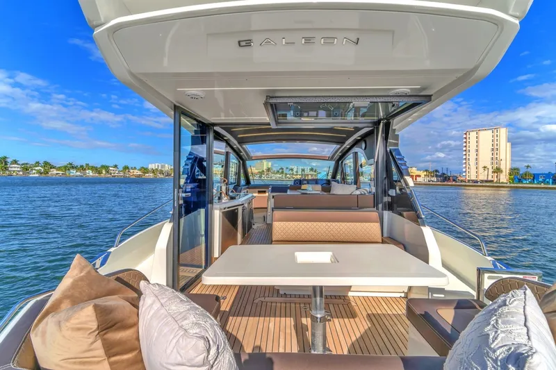 Slide: The Image of Galeon 425 HTS 2023 - 6348353