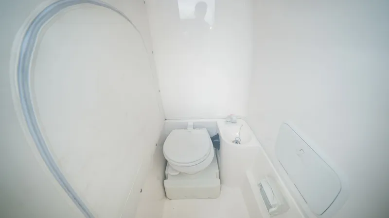 Slide: The Image of 2021 Fountain 34 TE - 6397763