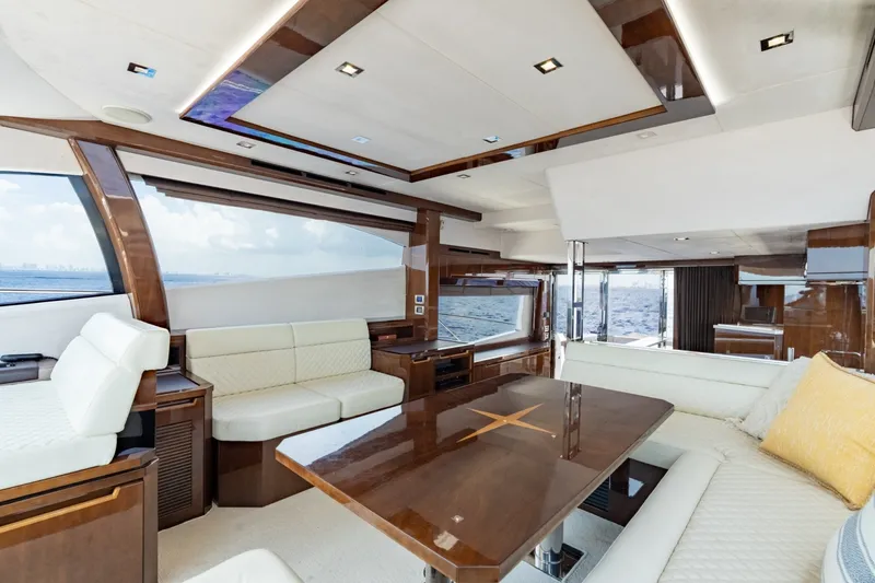 Slide: The Image of Galeon 550 Fly 2017 - 6715324
