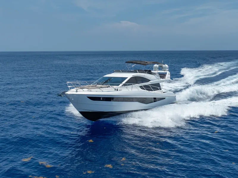 Slide: The Image of Galeon 550 Fly 2017 - 6715300
