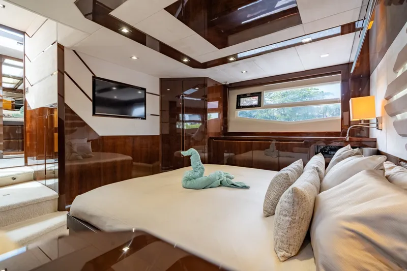 Slide: The Image of Galeon 550 Fly 2017 - 6715341