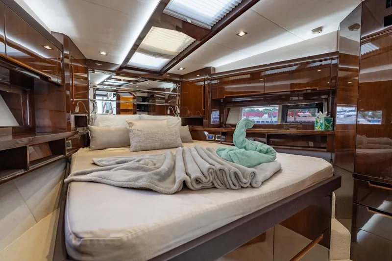 Slide: The Image of Galeon 550 Fly 2017 - 6715350