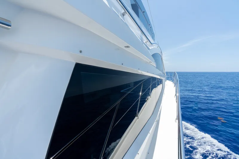 Slide: The Image of Galeon 550 Fly 2017 - 6715306