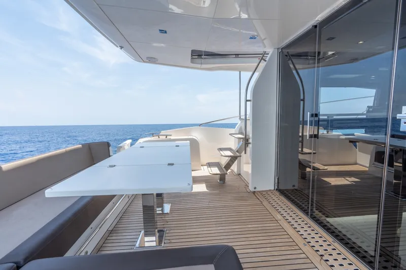 Slide: The Image of Galeon 550 Fly 2017 - 6715310