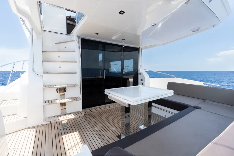Slide: The Image of Galeon 550 Fly 2017 - 6715309