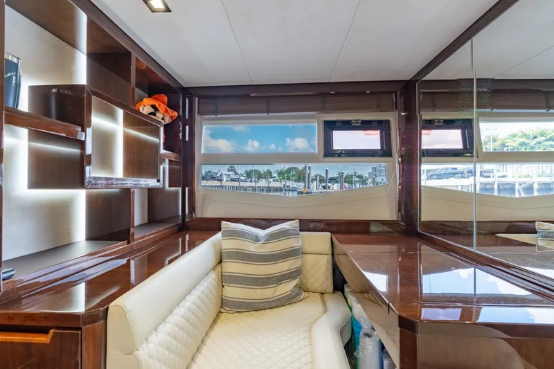 Slide: The Image of Galeon 550 Fly 2017 - 6715340