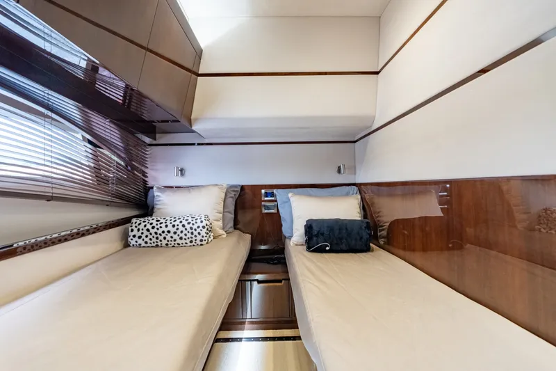 Slide: The Image of Galeon 550 Fly 2017 - 6715346