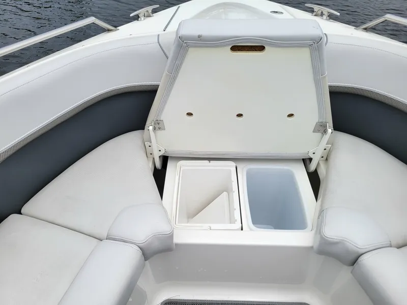Slide: The Image of Formula 350 Crossover Bowrider 2019 - 6382094