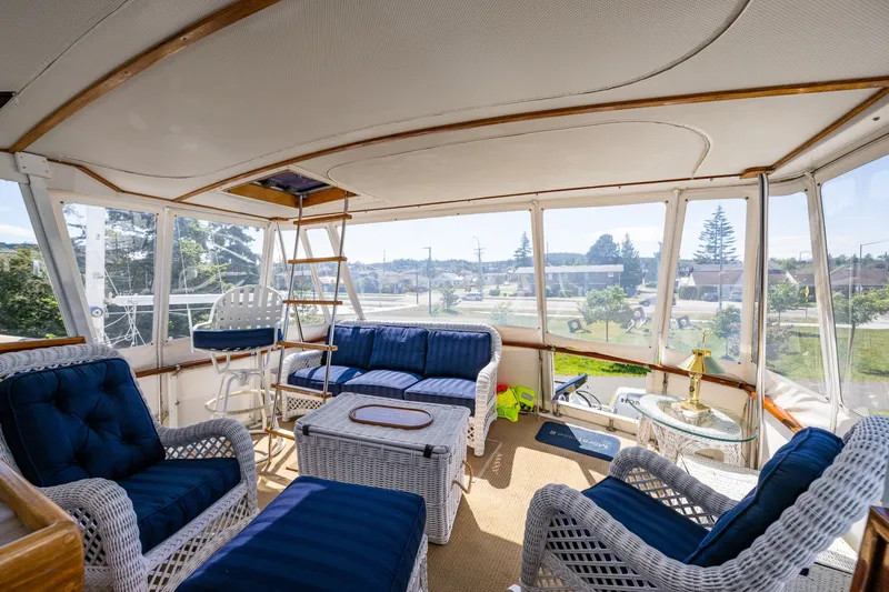 Slide: The Image of Chris-Craft 410 Commander 1980 - 6382007