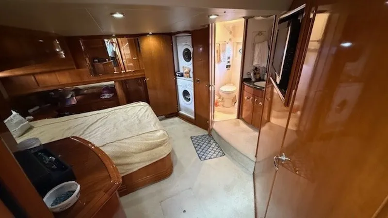 Slide: The Image of master stateroom - 7164074