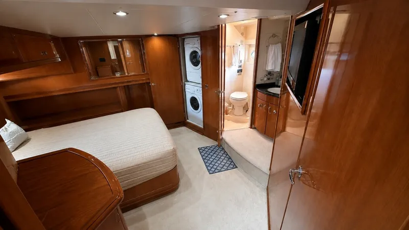 Slide: The Image of master stateroom - 7227639