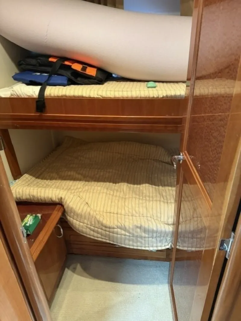 Slide: The Image of 3rd Stateroom - 7164523