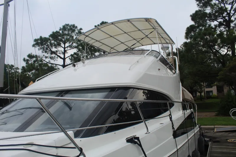 Slide: The Image of Carver Yachts 33 2006 - 6382058
