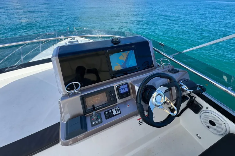 Slide: The Image of Galeon 420 Fly 2016 - 6382458