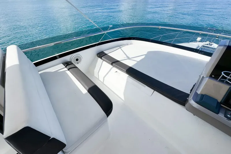 Slide: The Image of Galeon 420 Fly 2016 - 6382460