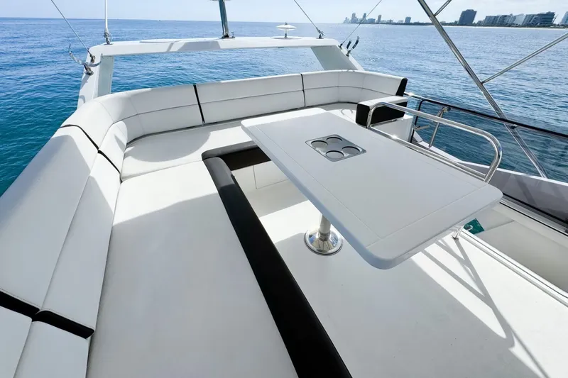Slide: The Image of Galeon 420 Fly 2016 - 6382464