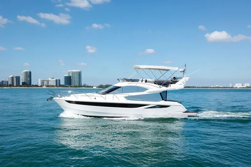 Slide: The Image of Galeon 420 Fly 2016 - 6382451