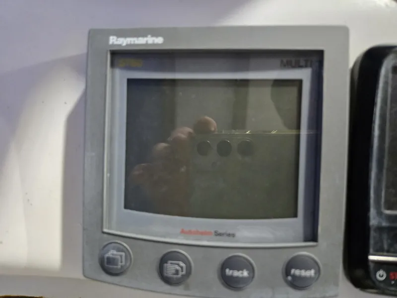 Slide: The Image of Beneteau 473 2002 - 6383320