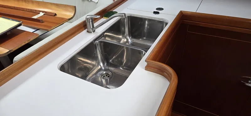 Slide: The Image of Beneteau 473 2002 - 6518271
