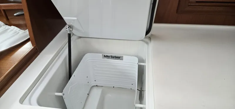 Slide: The Image of Beneteau 473 2002 - 6518269